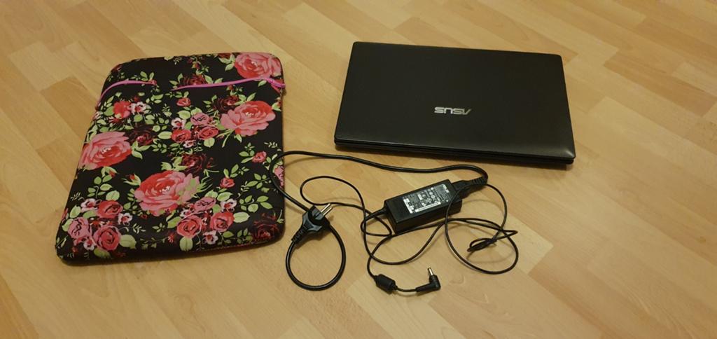ASUS Laptop met hoes en oplader - zonder Hardeschijf, Onbekend, Gebruikt, 8 GB, ASUS
