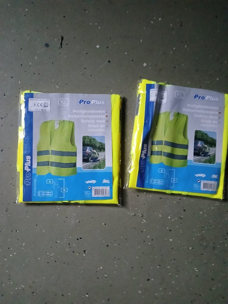 T.k.a. 2 stuks gele fluoriserende veiligheidshesjes PRO PLUS, Ophalen, Nieuw