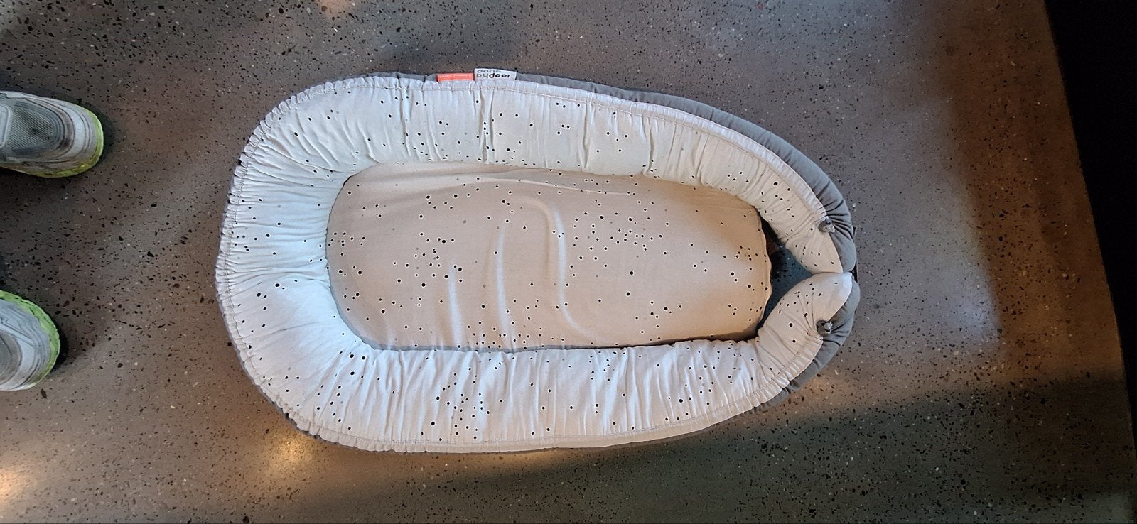 Done by Deer Cozy Nest - Baby Nestje, Ophalen, Zo goed als nieuw, Overige typen