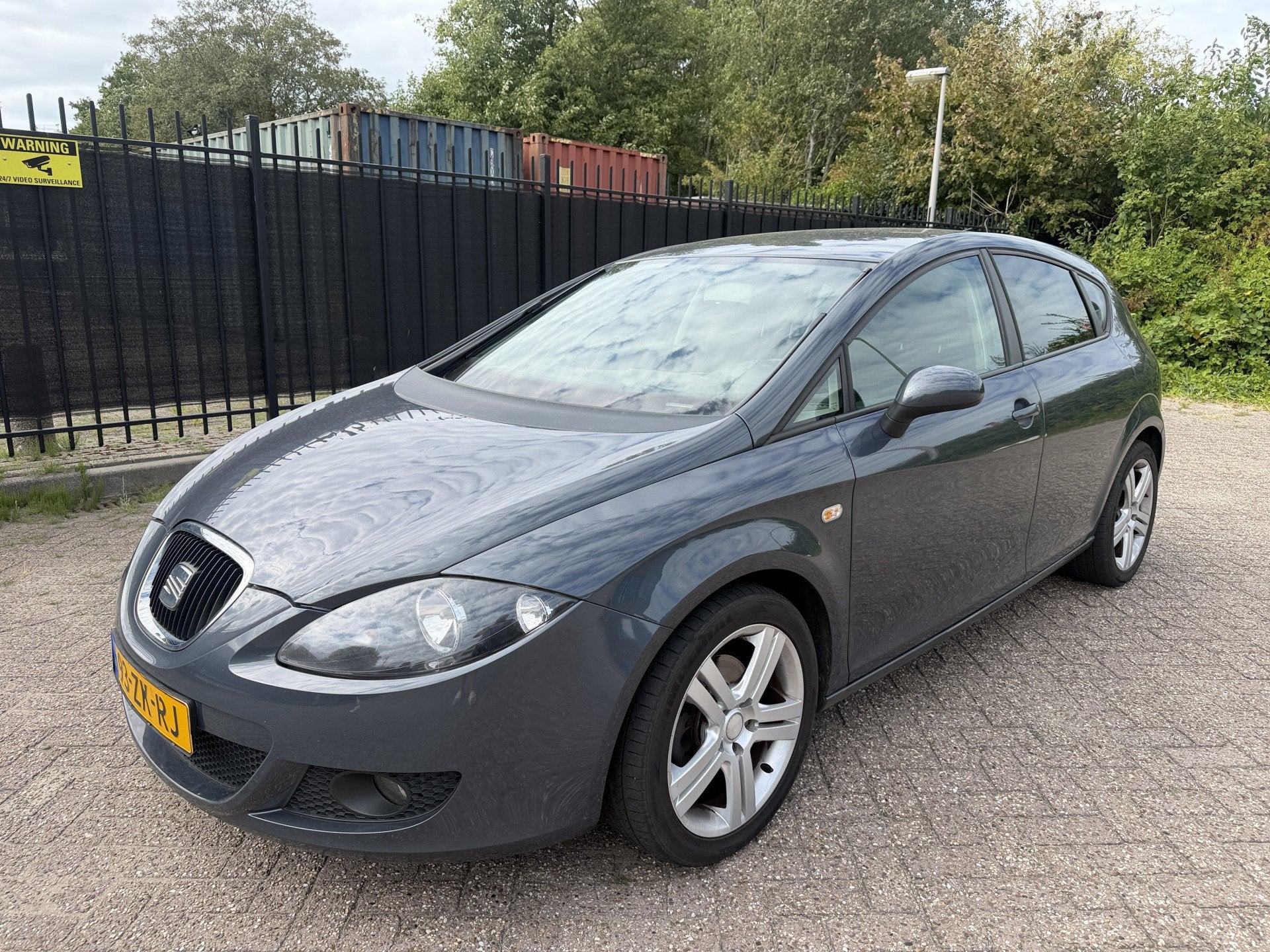 SEAT Leon 1.4 TSI 6 Versn Sportstyle Airco/Cruise/LMV, Auto's, 662 kg, Gebruikt, Zwart, 4 cilinders