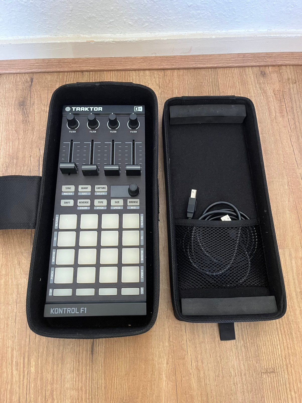 Traktor F1, Muziek en Instrumenten, Verzenden, Zo goed als nieuw