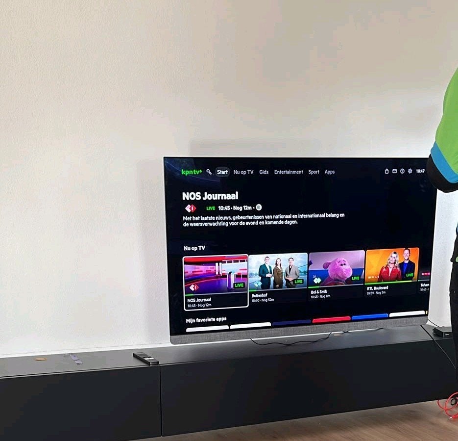 Foto 4 van Te koop oled 55OLED910 van Philips  met Ambilight 4zijdig!!