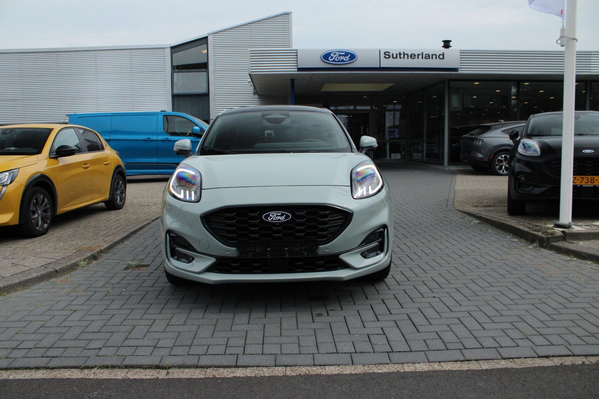 Ford Puma 1.0 EcoBoost Hybrid ST-Line X 125pk | Driver Assis, Auto's, 125 pk, Puma, Euro 6, Leder en Stof