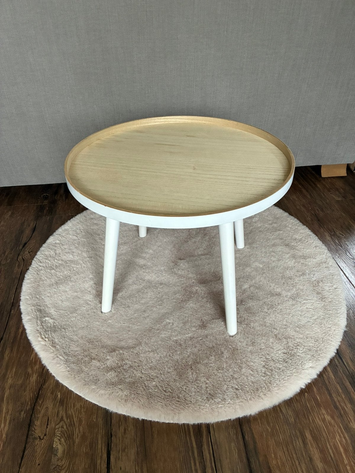 Klein laag tafeltje met bijpassend kleedje, Ophalen, Minder dan 55 cm, Zo goed als nieuw, 60 cm of meer