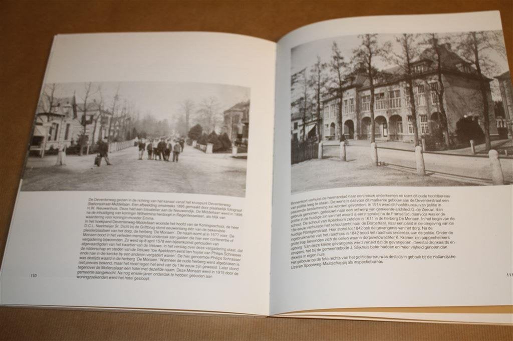 Apeldoorn verleden tijd. Huub Ummels., Ophalen of Verzenden, Gelezen