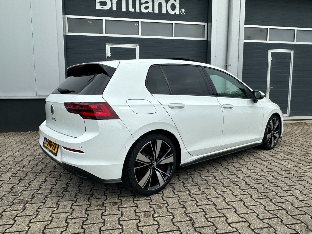 Volkswagen GOLF 1.4 eHybrid GTE 2021 *BTW *Pano *Adaptive *I, Automaat, Gebruikt, 4 cilinders, Wit
