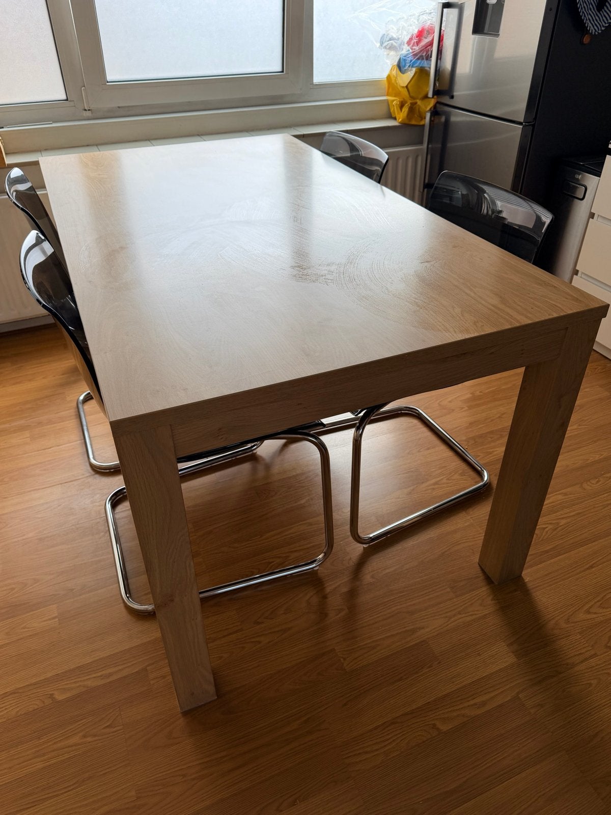 Eenvoudige eettafel 160x90x70cm (lxbxh)