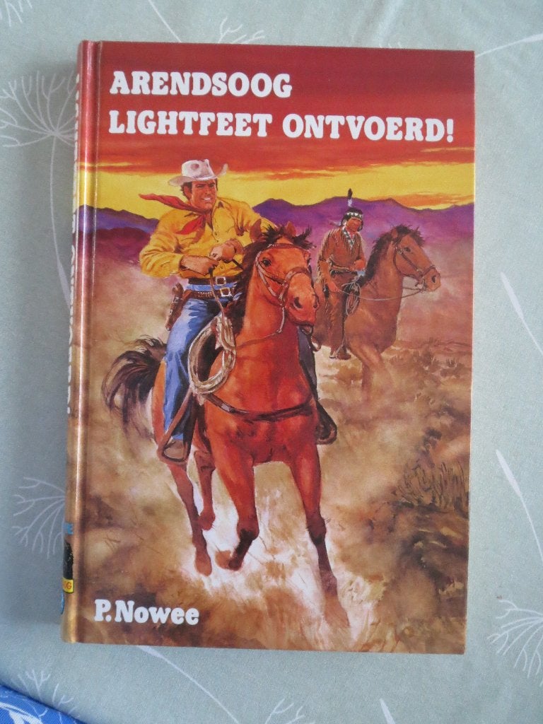 uit de Arendsoog serie. Lightfeet ontvoerd! Door P. Nowee, Ophalen of Verzenden, Gelezen