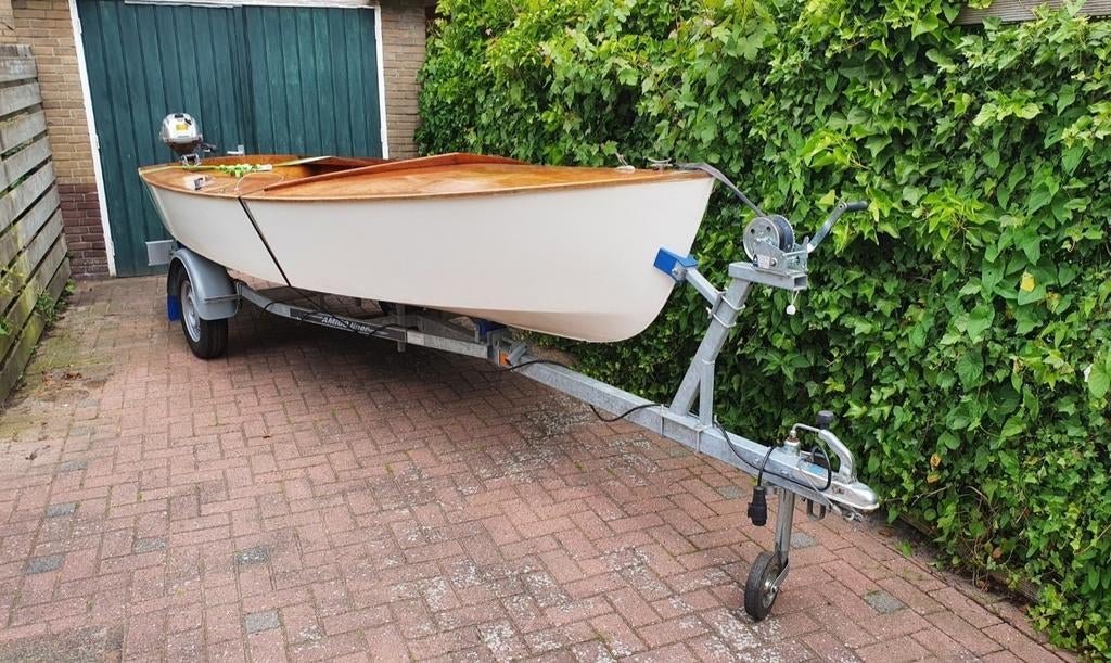 Schakel boot, met z.g.a.n. kantel trailer., Watersport en Boten, Ophalen, 3 tot 6 meter, Tot 10 pk