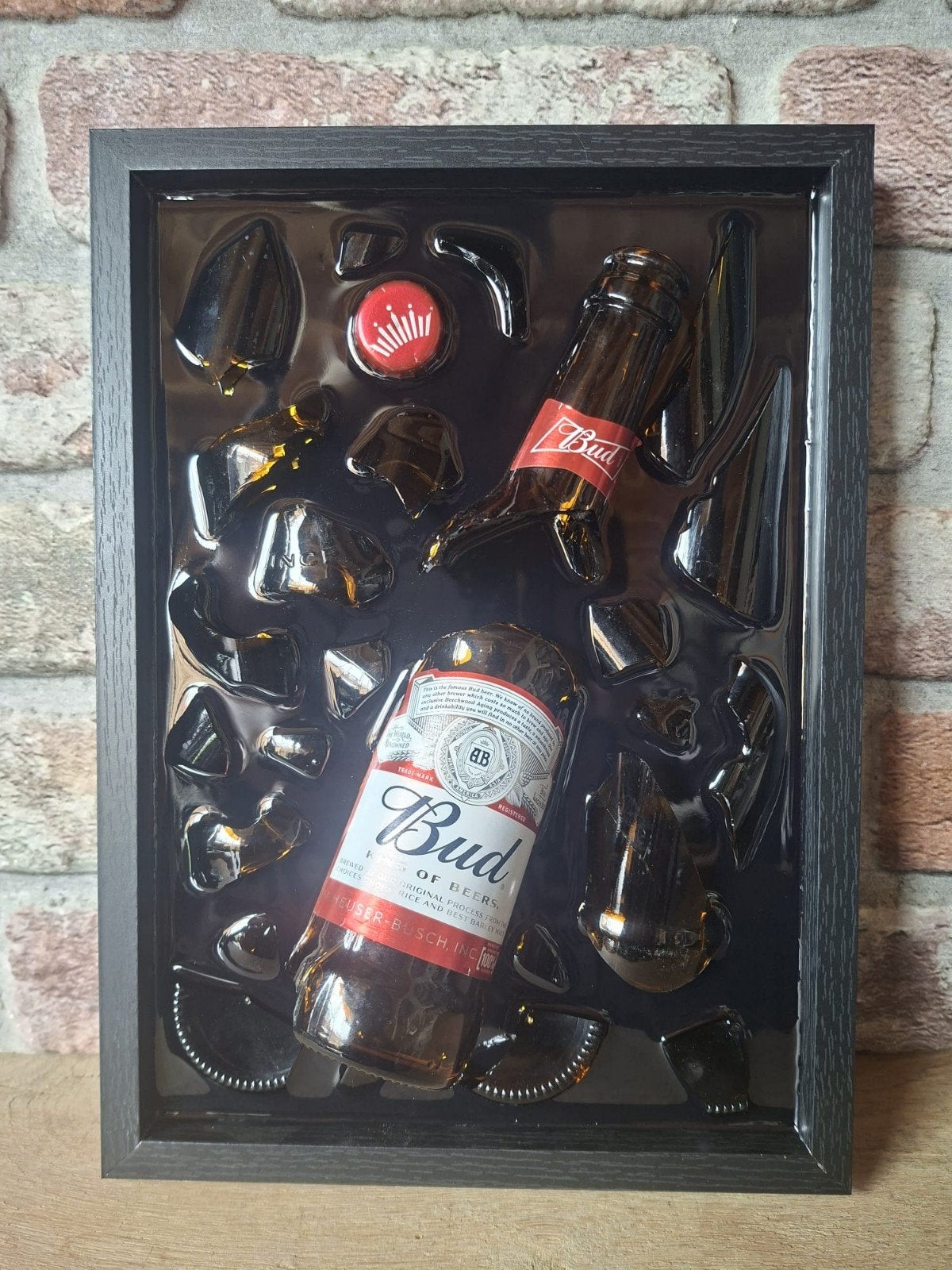 Bud bierflesje verwerkt in een lijst 23x33 met Epoxy, Ophalen of Verzenden