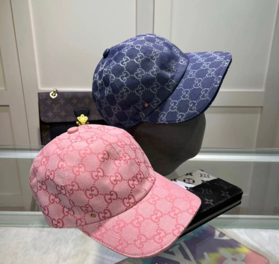 Gucci Pet l Blauw en Roze, Kleding | Heren, Hoeden en Petten, Ophalen of Verzenden, Zo goed als nieuw