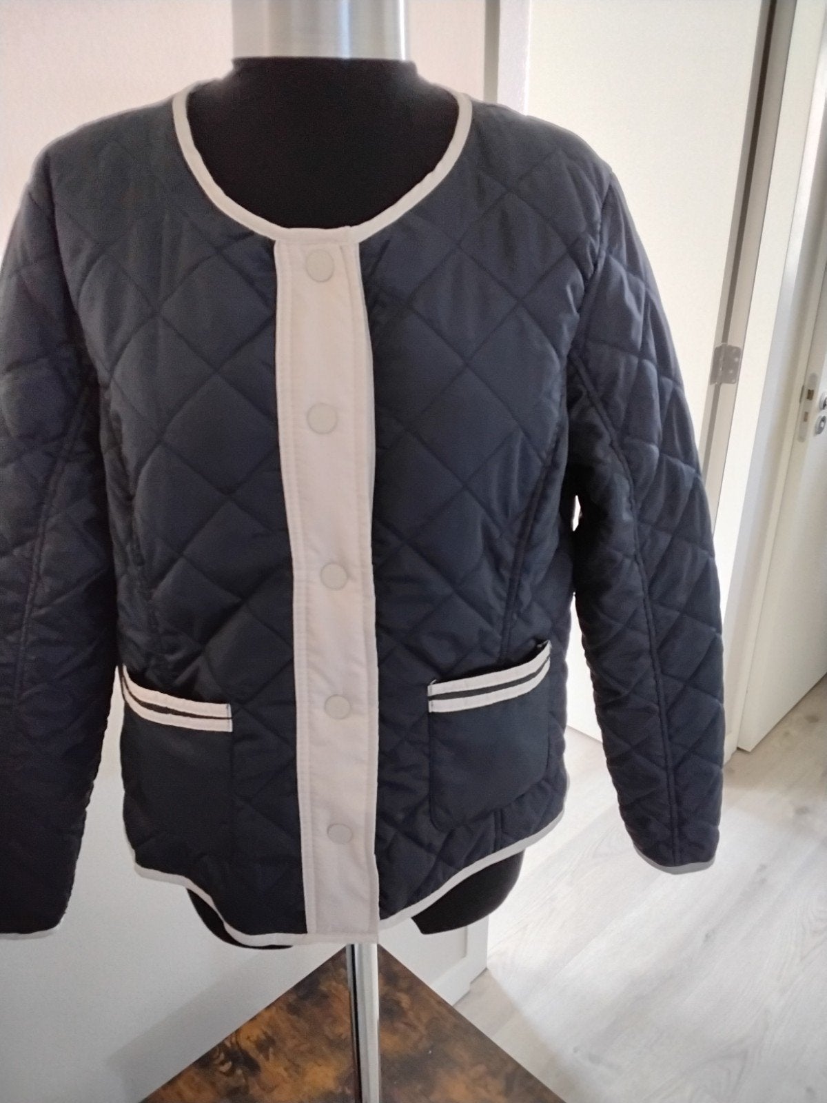 Mar Collection Gewatteerd Jasje XL - Donkerblauw/Beige, Kleding | Dames, Ophalen of Verzenden, Nieuw, Maat 46/48 (XL) of groter