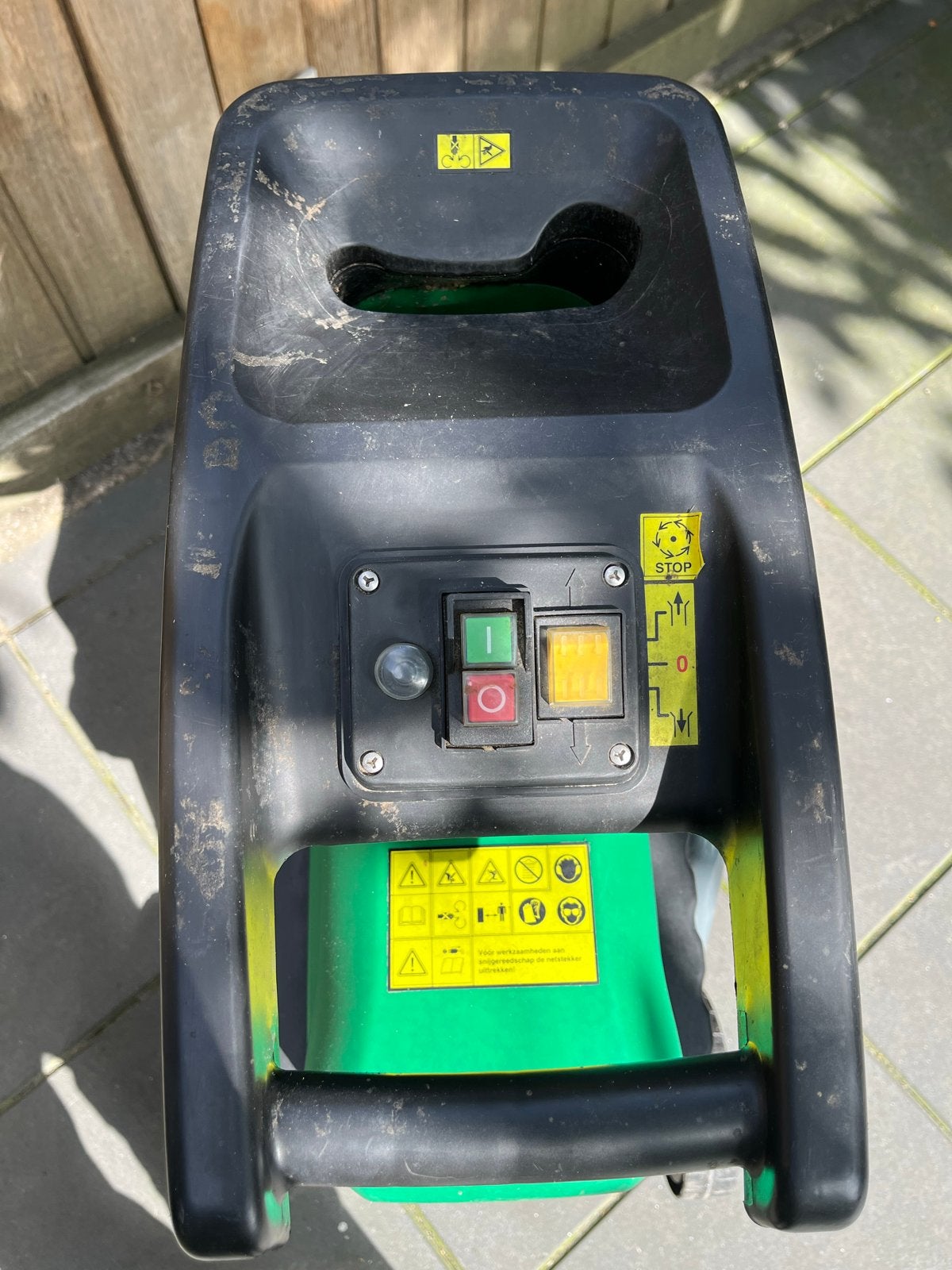 Elektrische hakselaar met opvangbak - Zo goed als nieuw, Tuin en Terras, Ophalen, Zo goed als nieuw, Elektrisch, Met opvangbak