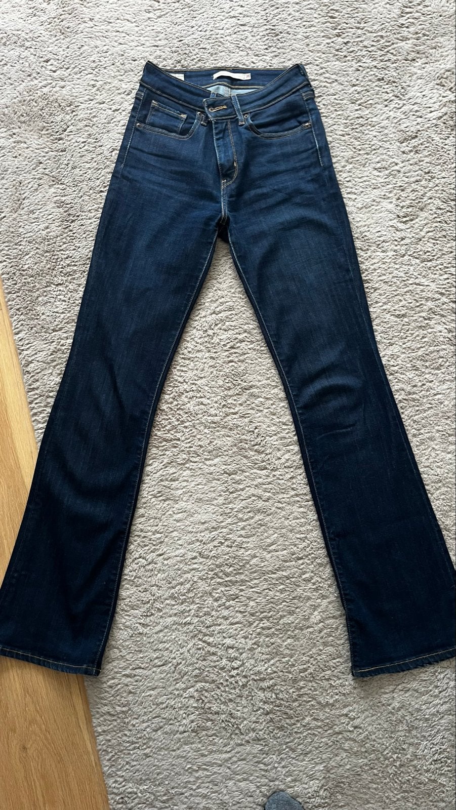 Levi's 725 High Rise Bootcut Jeans W25 L32, Ophalen of Verzenden, Zo goed als nieuw, Blauw, W27 (confectie 34) of kleiner