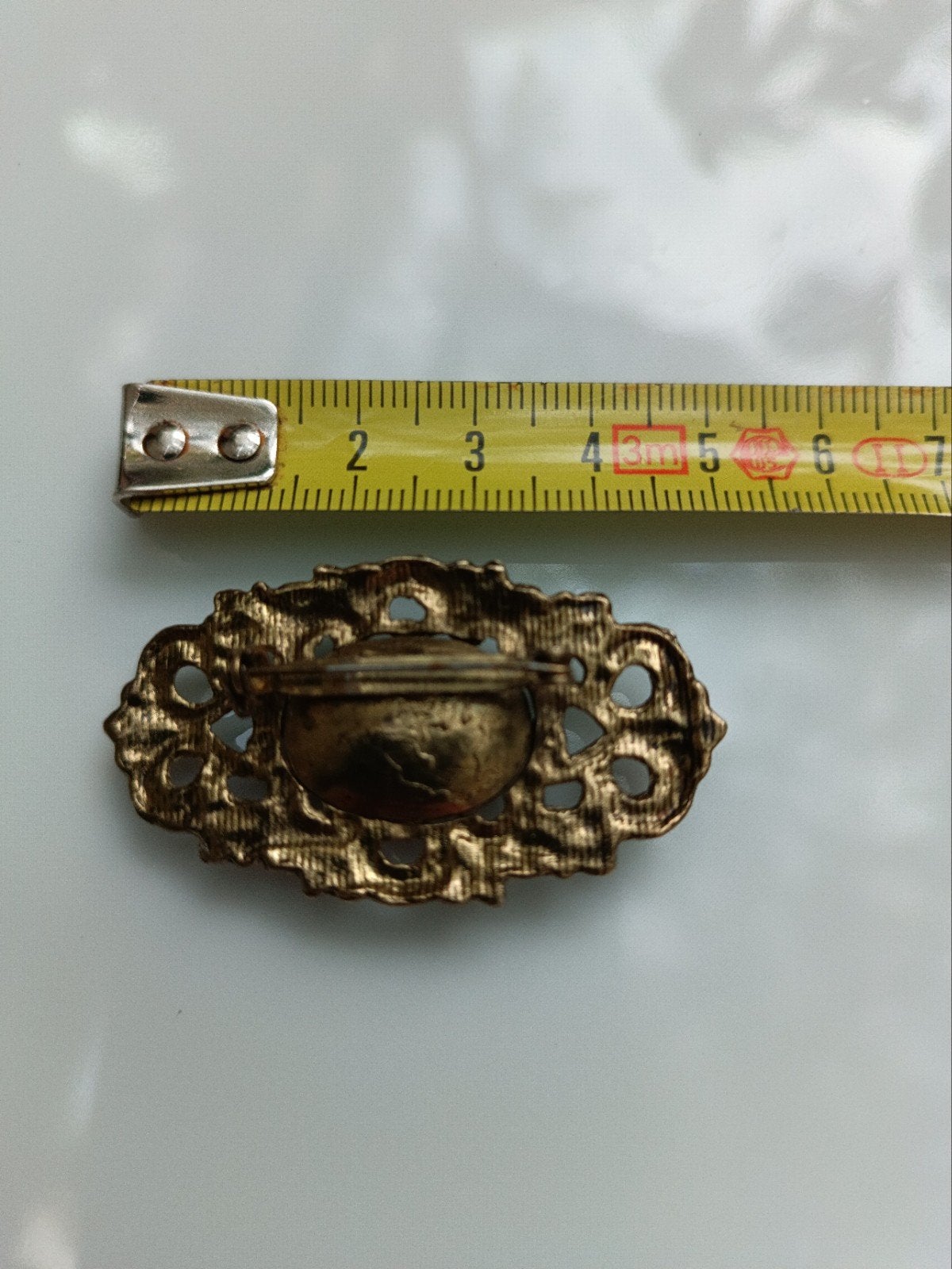 Prachtige Vintage Goudkleurige Broche, 18 tot 19, Gebruikt, IJzer of Staal, Met kristal