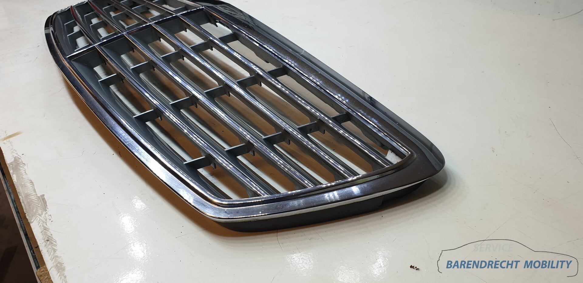 Elegance radiateur grille grill Mercedes E Klasse W211 S211, Gebruikt, Mercedes-Benz AG, Mercedes-Benz, Ophalen of Verzenden