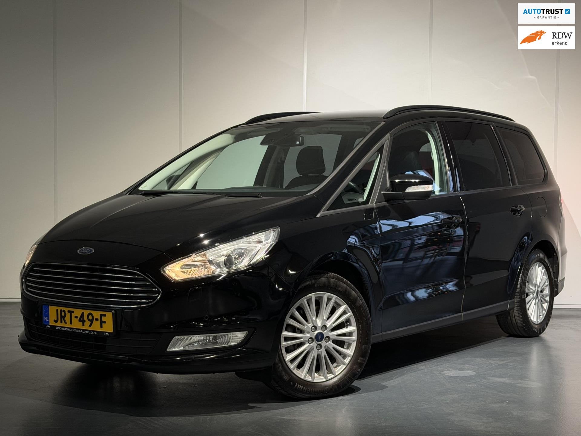 Ford Galaxy 1.5 Titanium 7p /Clima/Cruise/PDC/NAVI/CarPlay/L, Auto's, Ford, Voorwielaandrijving, 4 cilinders, 7 stoelen, Zwart