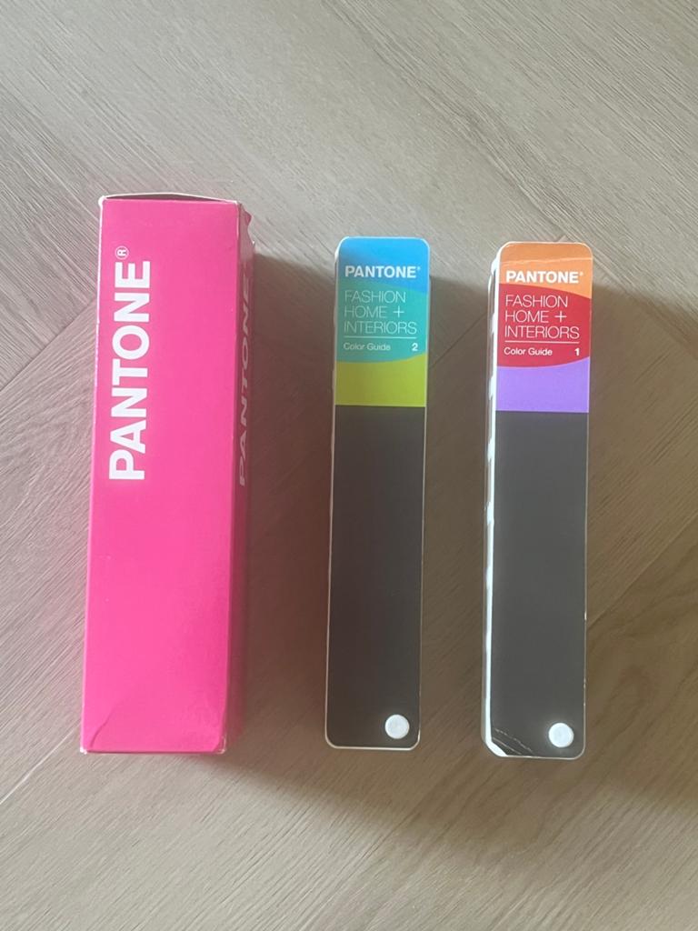 PANTONE FASHION & HOME COLORGUIDE 1 & 2, Ophalen of Verzenden, Zo goed als nieuw