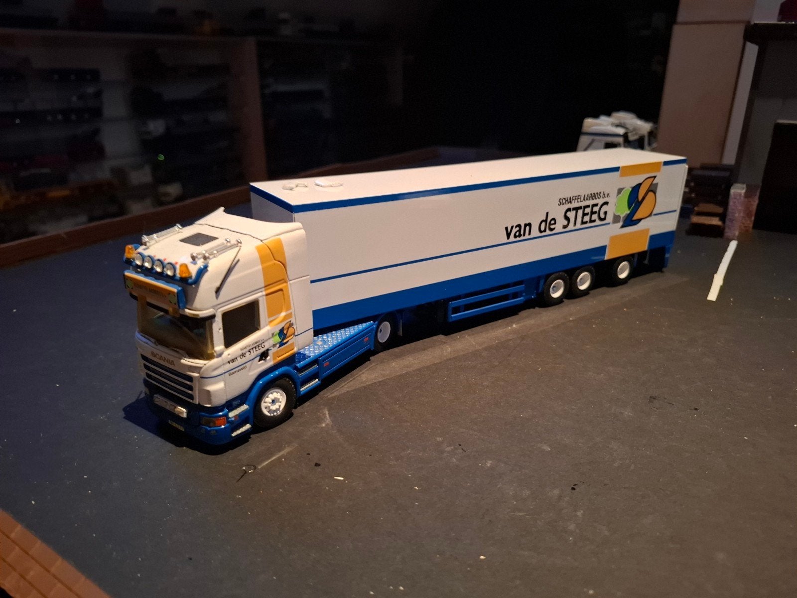 Scania vd steeg, Hobby en Vrije tijd, Modelauto's | 1:50, Ophalen of Verzenden, Zo goed als nieuw, Bus of Vrachtwagen, Tekno