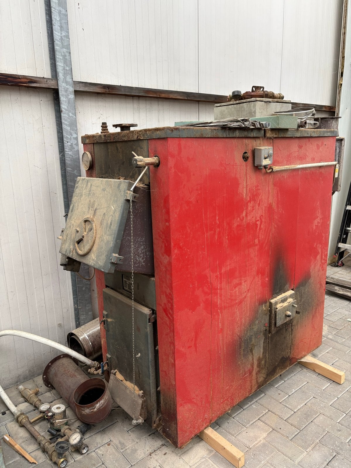 Grote Hout CV Kachel 85KW met buizen en aansluitstukken, Huis en Inrichting, Kachels, Ophalen, Gebruikt, Houtkachel, Vrijstaand