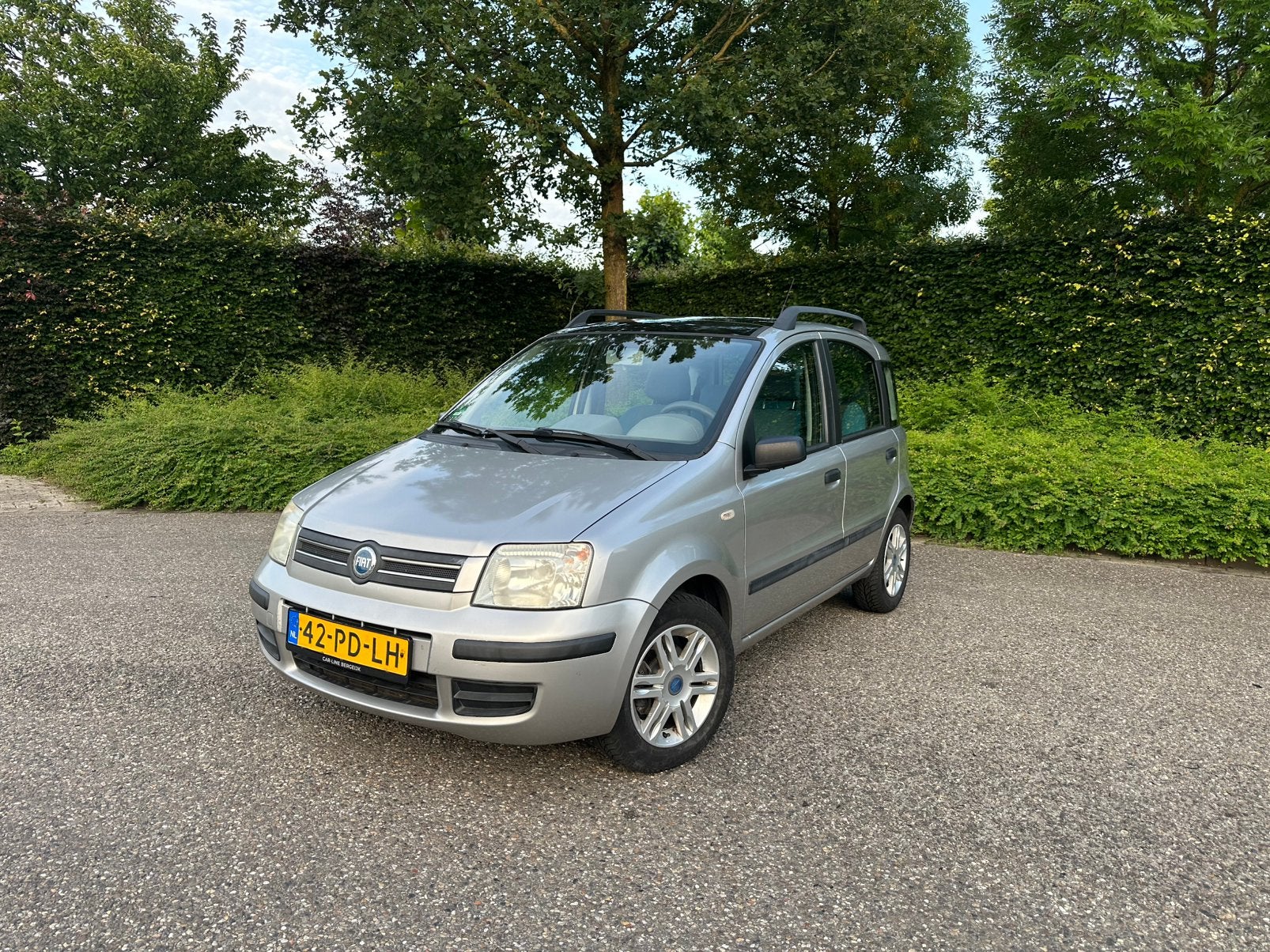 Fiat Panda 1.2 | Full Option | Panodak | Clima | Carplay, Voorwielaandrijving, Origineel Nederlands, Handgeschakeld, 17 km/l