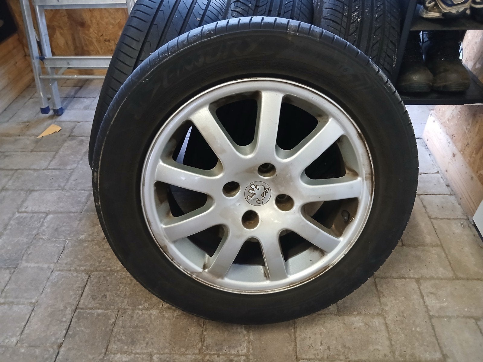 Peugeot Ouragan velgen met zomerbanden 205 55 R16, Auto-onderdelen, Ophalen, Gebruikt, 16 inch, Banden en Velgen