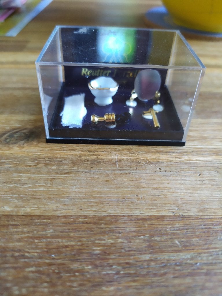 Miniatuur reutter porzellan porcelain, Verzamelen, Ophalen of Verzenden, Zo goed als nieuw, Poppenhuis