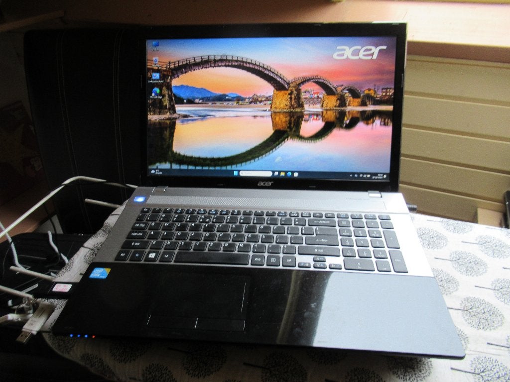 acer aspire v3 731    i7, Computers en Software, Windows Laptops, Gebruikt, HDD, 2 tot 3 Ghz, Qwerty