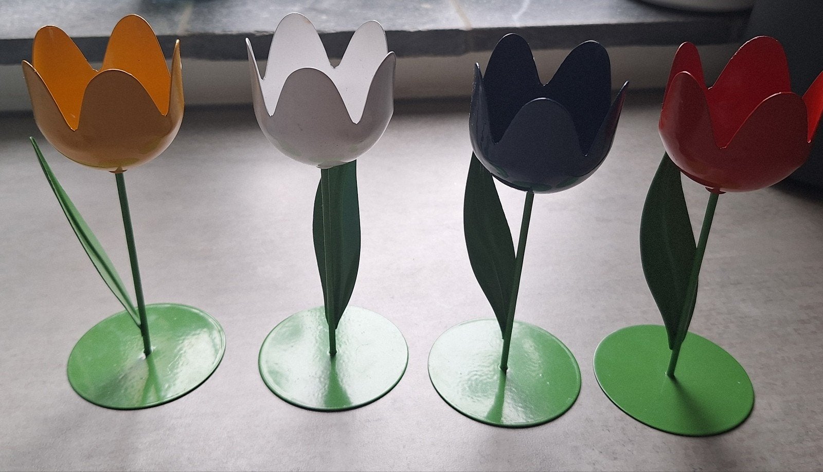 Waxinelichthouders tulpvorm tulp rood, blauw, wit, oranje, Waxinelichthouder, Ophalen of Verzenden, Zo goed als nieuw, Metaal