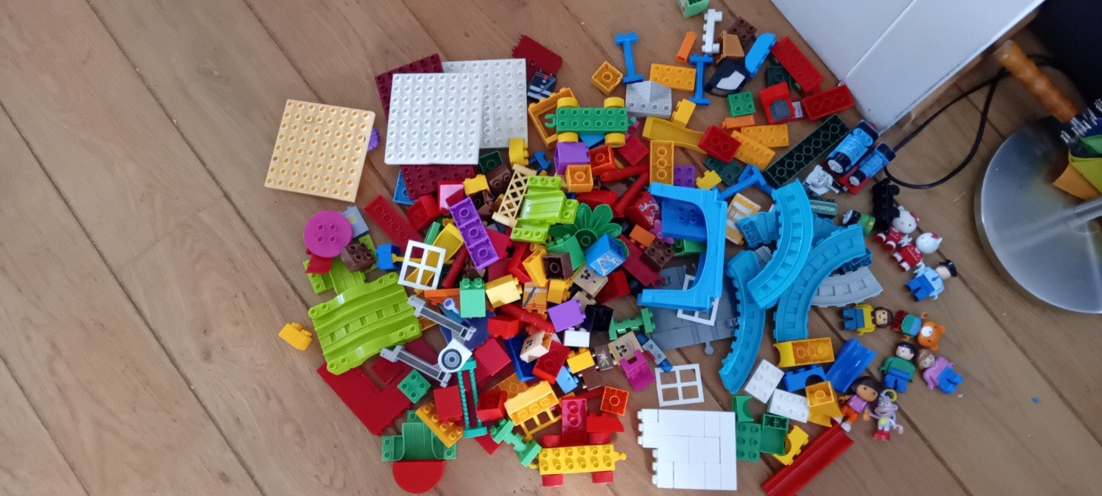 Bouwstenen, past op Duplo, o.a. Hello Kitty, Thomas de Trein, Ophalen of Verzenden