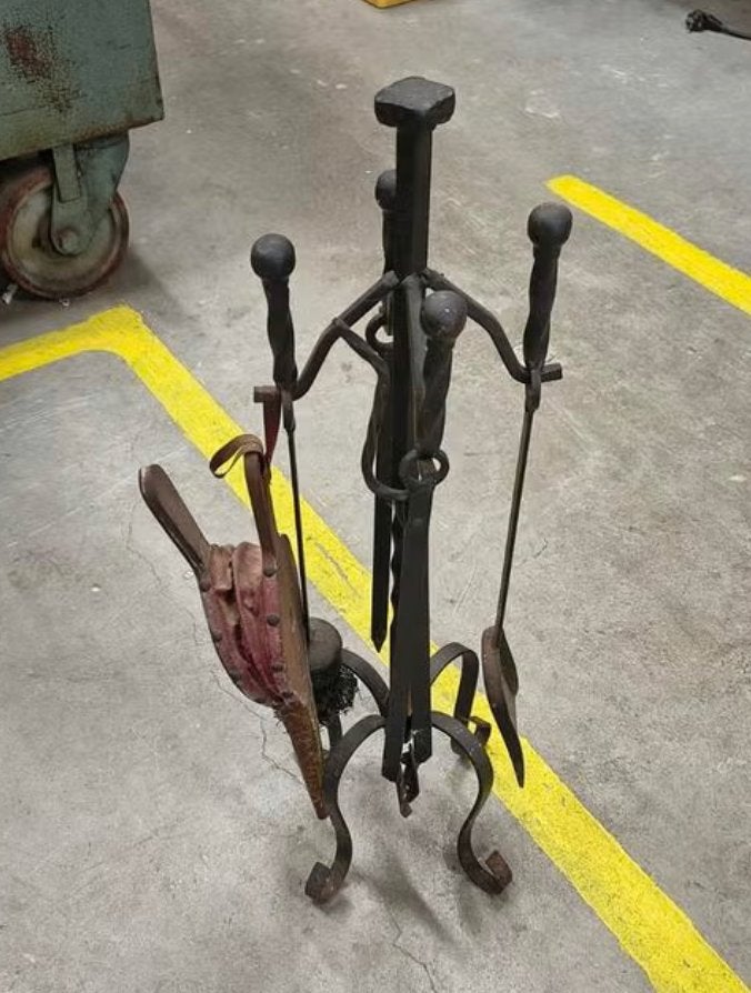 Gietijzeren openhaard gereedschap set, Ophalen