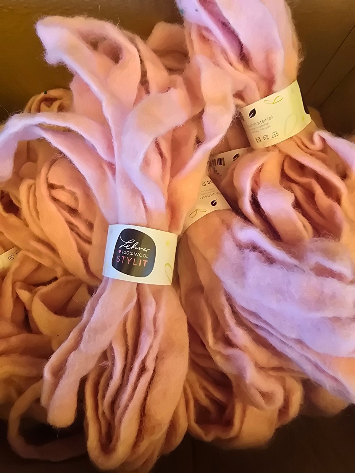 Roze 100% wol Stylit lontwol om te breien of haken, Ophalen of Verzenden, Nieuw, Breien of Haken, Wol of Garen