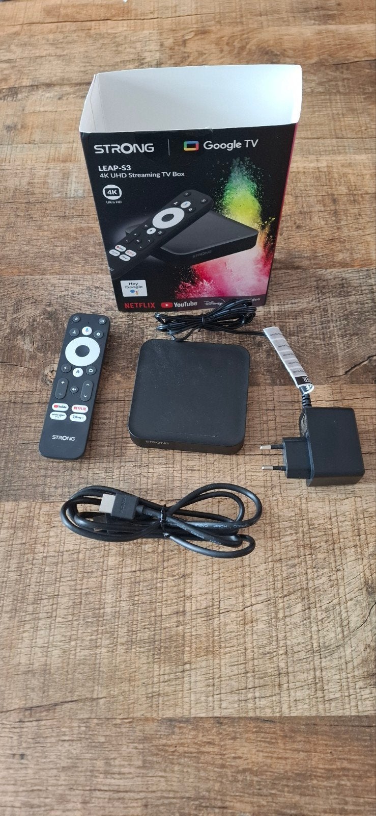 Strong LEAP-S3 4K UHD Streaming TV Box met Google TV, Ophalen, Zo goed als nieuw, HDMI, Zonder harde schijf
