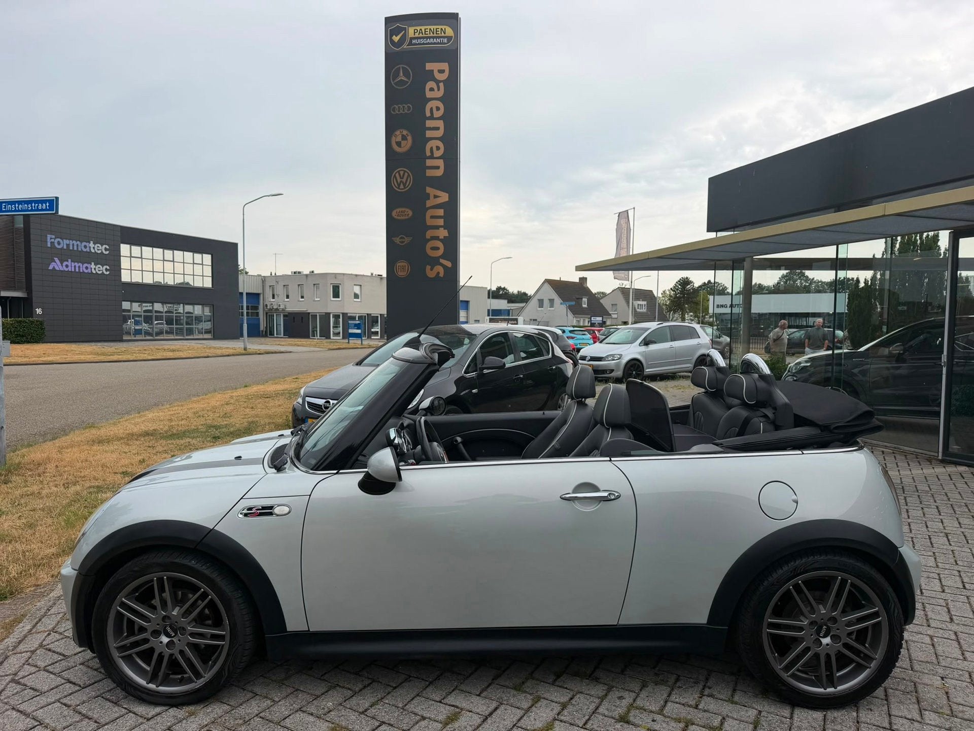 Mini Cabrio 1.6 Cooper S Sidewalk, CABRIO,LEER, AIRCO, 170PK, Auto's, Mini, Voorwielaandrijving, Parkeersensor, Gebruikt, Zwart