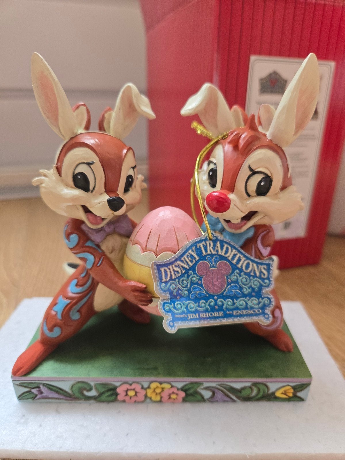 Knabbel & Babbel Disney Showcase Beeldje Pasen, Verzamelen, Disney, Ophalen of Verzenden, Nieuw, Beeldje of Figuurtje