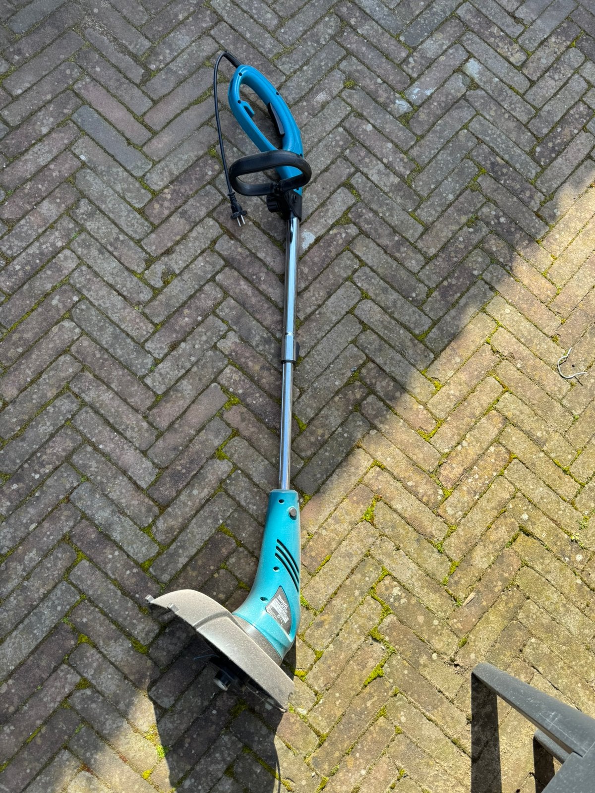 Makita UR3000 grastrimmer, Ophalen, Zo goed als nieuw, Elektrisch