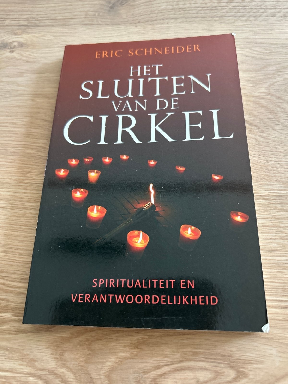 Het Sluiten van de Cirkel - Spiritualiteit en Verantwoordeli, Boeken, Esoterie en Spiritualiteit, Ophalen of Verzenden, Zo goed als nieuw
