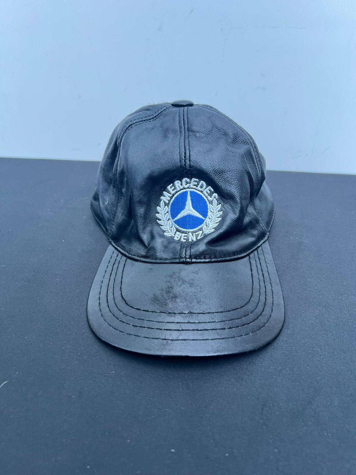 Te Koop Vintage Mercedes Benz Leren Pet Blauw, Kleding | Heren, Hoeden en Petten, Ophalen of Verzenden, Zo goed als nieuw, One size fits all