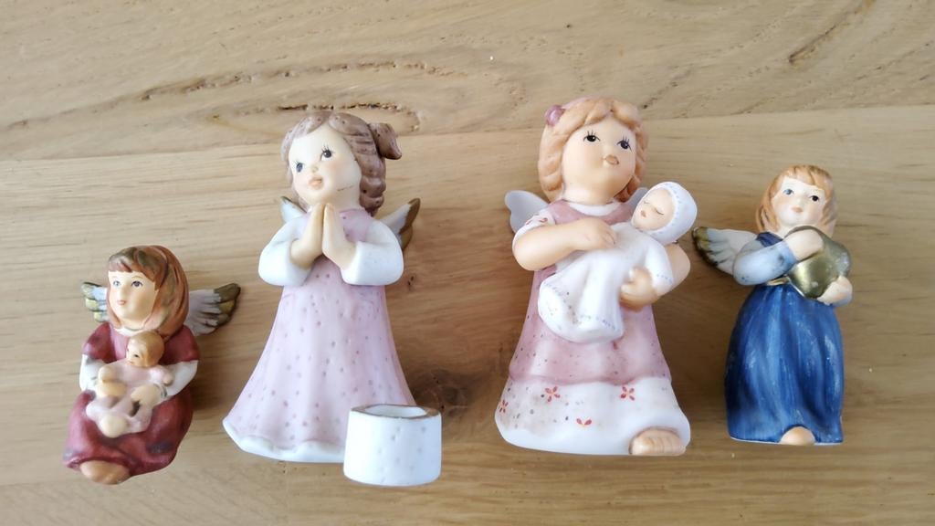 4 Goebel engeltjes beeldjes Germany kaarsenhouder, Antiek en Kunst, Ophalen of Verzenden