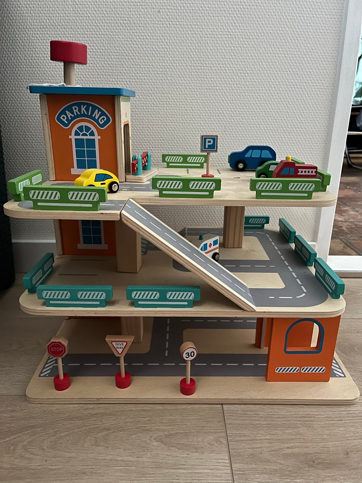 Houten Parkeergarage met Auto's en Accessoires, Ophalen of Verzenden, Zo goed als nieuw