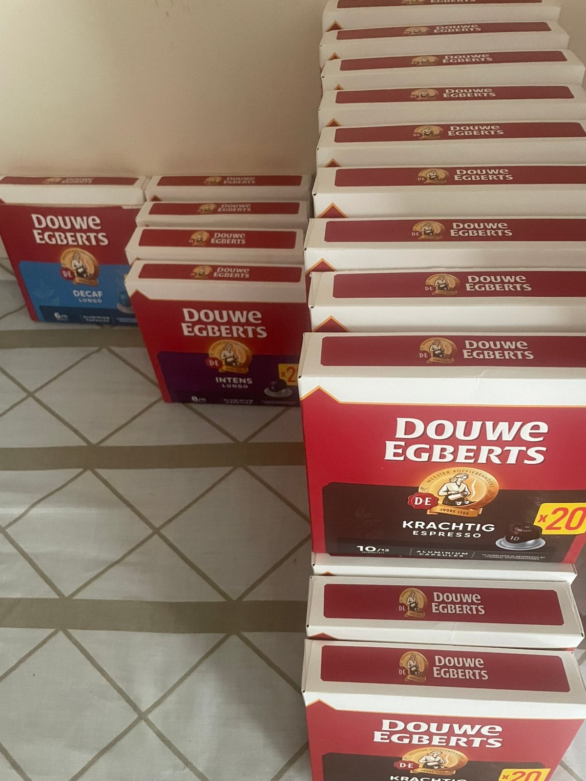 Douwe Egberts 26 doosjes € 2,25 per stuk zie beschrijving, Ophalen of Verzenden