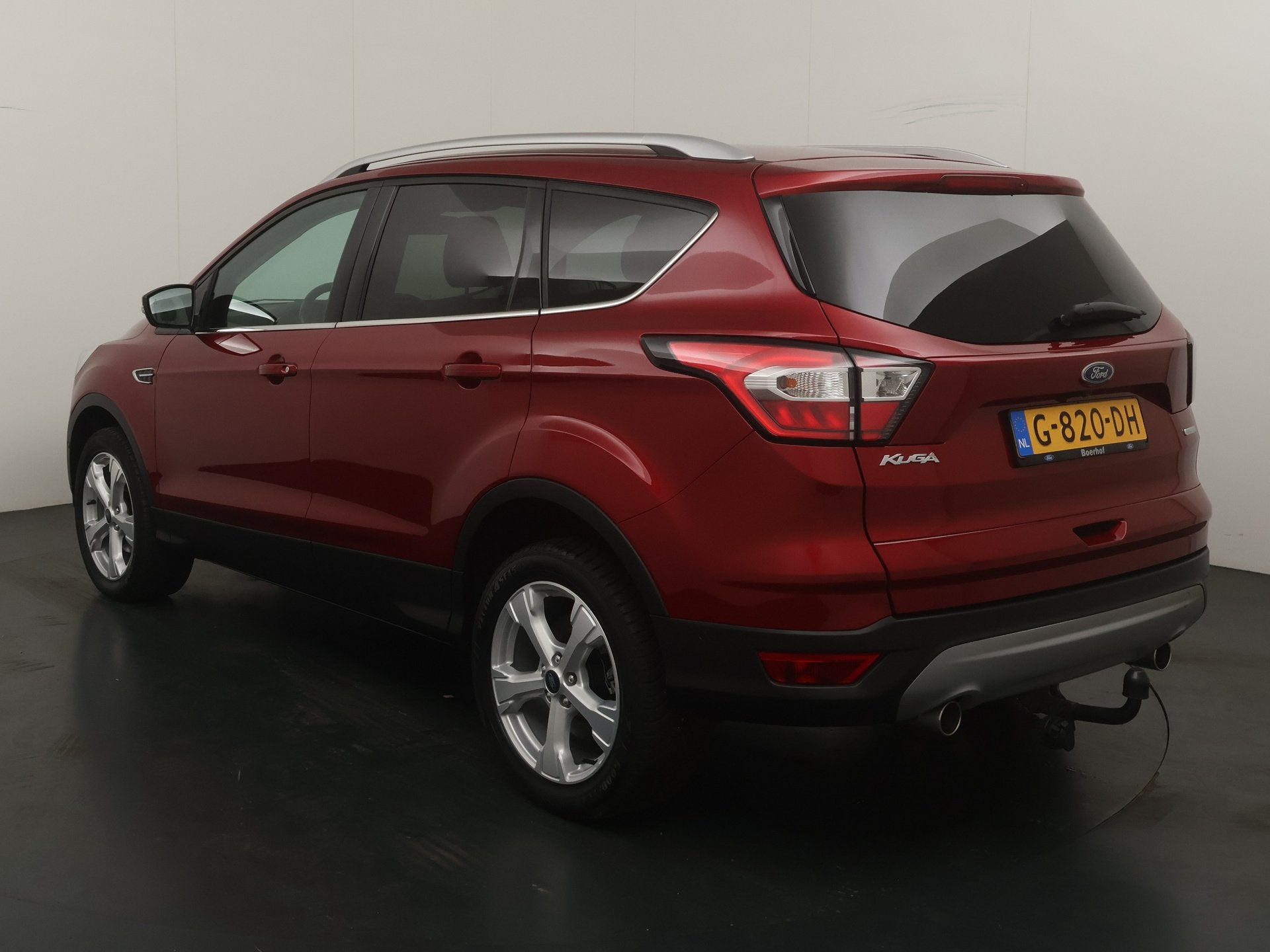 Ford Kuga 1.5 EcoBoost Titanium 150PK | Trekhaak | Bliss | C, Auto's, Dealer onderhouden, 4 cilinders, Leder en Stof, Handgeschakeld