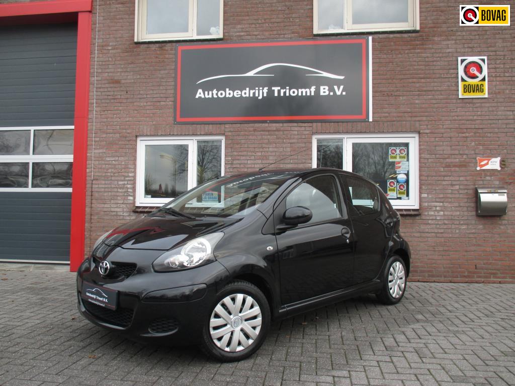 Toyota Aygo prijs vanaf 3995, Voorwielaandrijving, Stof, Gebruikt, Zwart