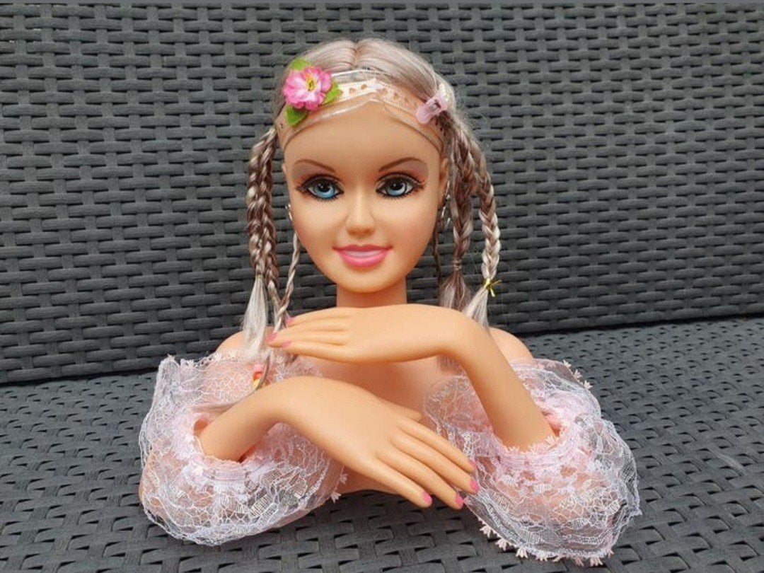 Barbie Stylinghoofd met accessoires, Ophalen of Verzenden, Gebruikt, Barbie