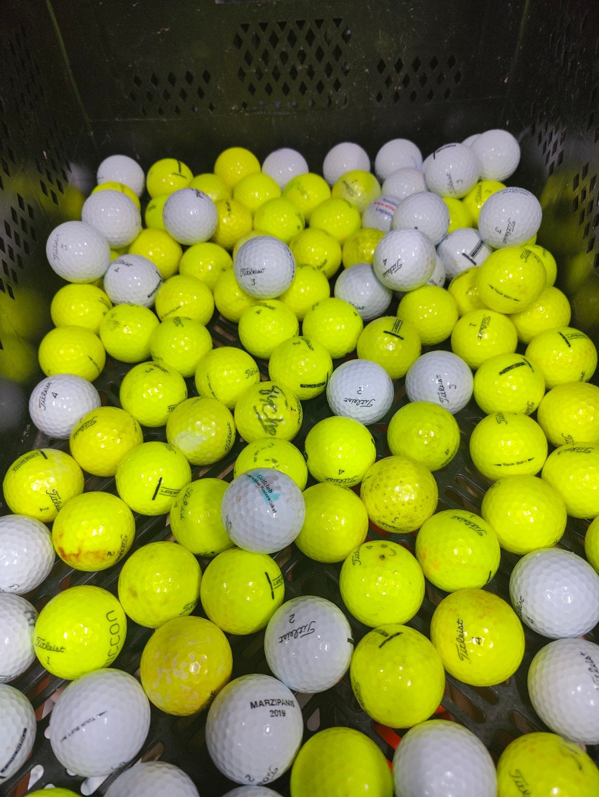 Titleist tour soft golfballen 50 stuks, Ophalen of Verzenden, Bal(len)