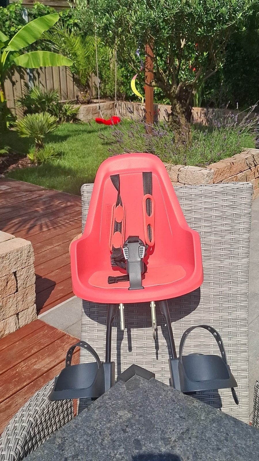 Bobike ONE mini fietsstoeltje koraalkleur, Ophalen, Bobike One, Gebruikt, Voetsteuntjes