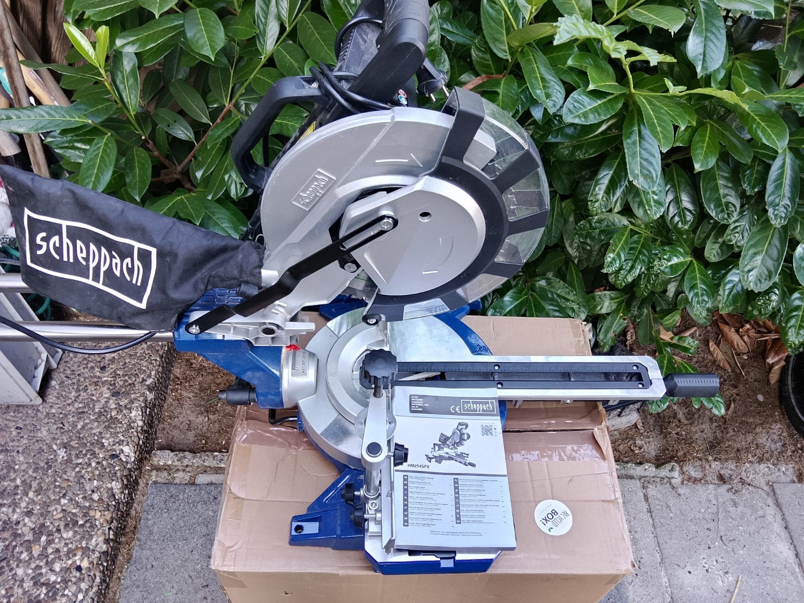 Scheppach HM254SPX Afkortzaag - Nieuwstaat, Doe-het-zelf en Verbouw, Ophalen, Zo goed als nieuw, Afkortzaag, 1200 watt of meer