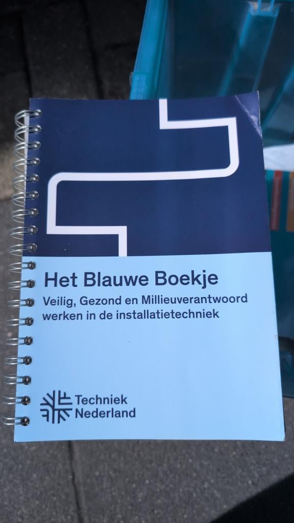 Het Blauwe Boekje: Veilig werken in installatietechniek, Boeken, Techniek, Ophalen of Verzenden, Zo goed als nieuw, Installatietechniek
