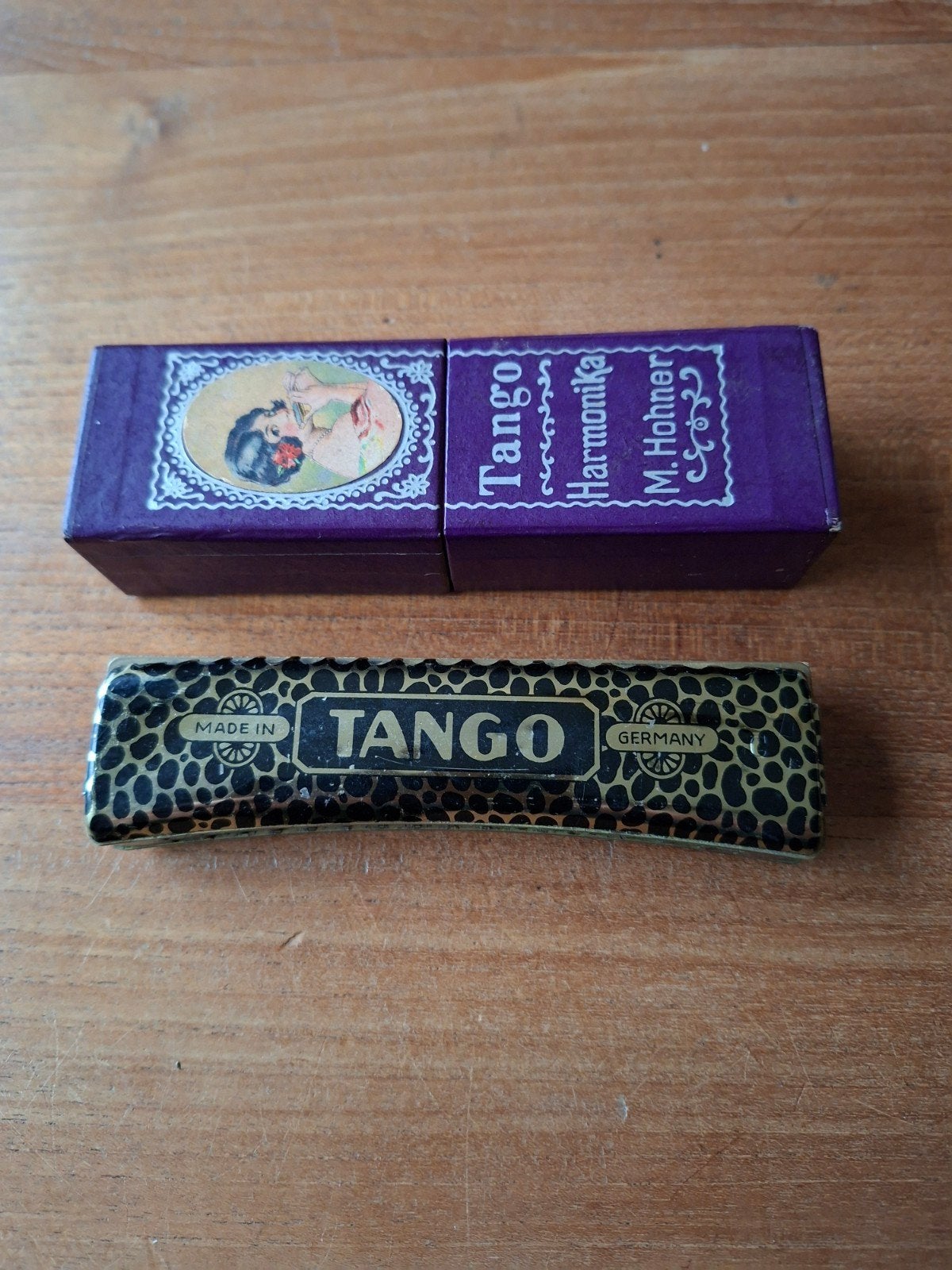 Hohner Tango Tremolo Mondharmonica - Art-Deco Tula-motief, Gebruikt, Overige typen, Ophalen of Verzenden, Met koffer of doosje