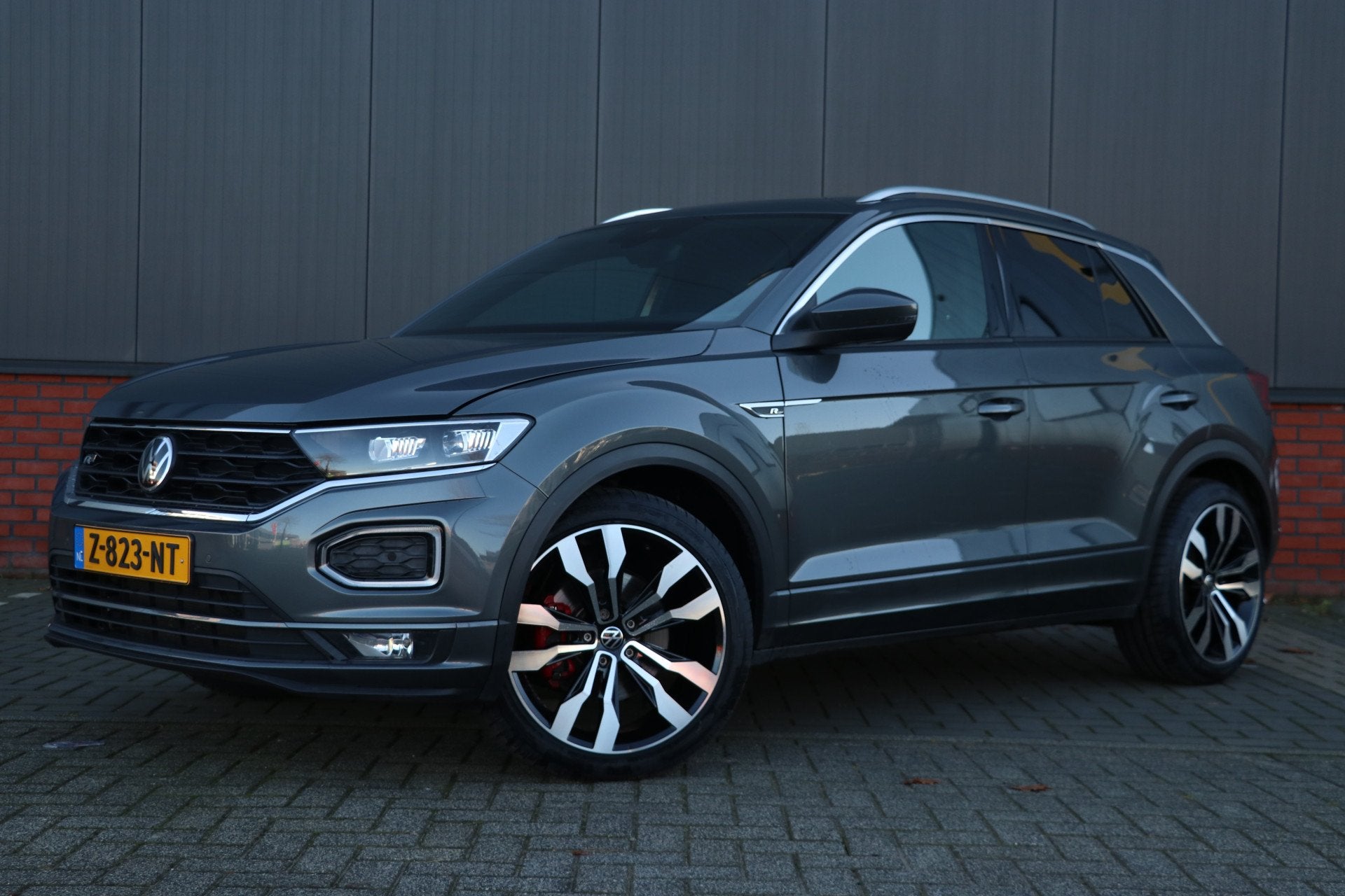 Volkswagen T-Roc 2.0 TSI 4Motion Sport panormadak | ACC |, Auto's, Volkswagen, Automaat, 15 km/l, Gebruikt, Euro 6